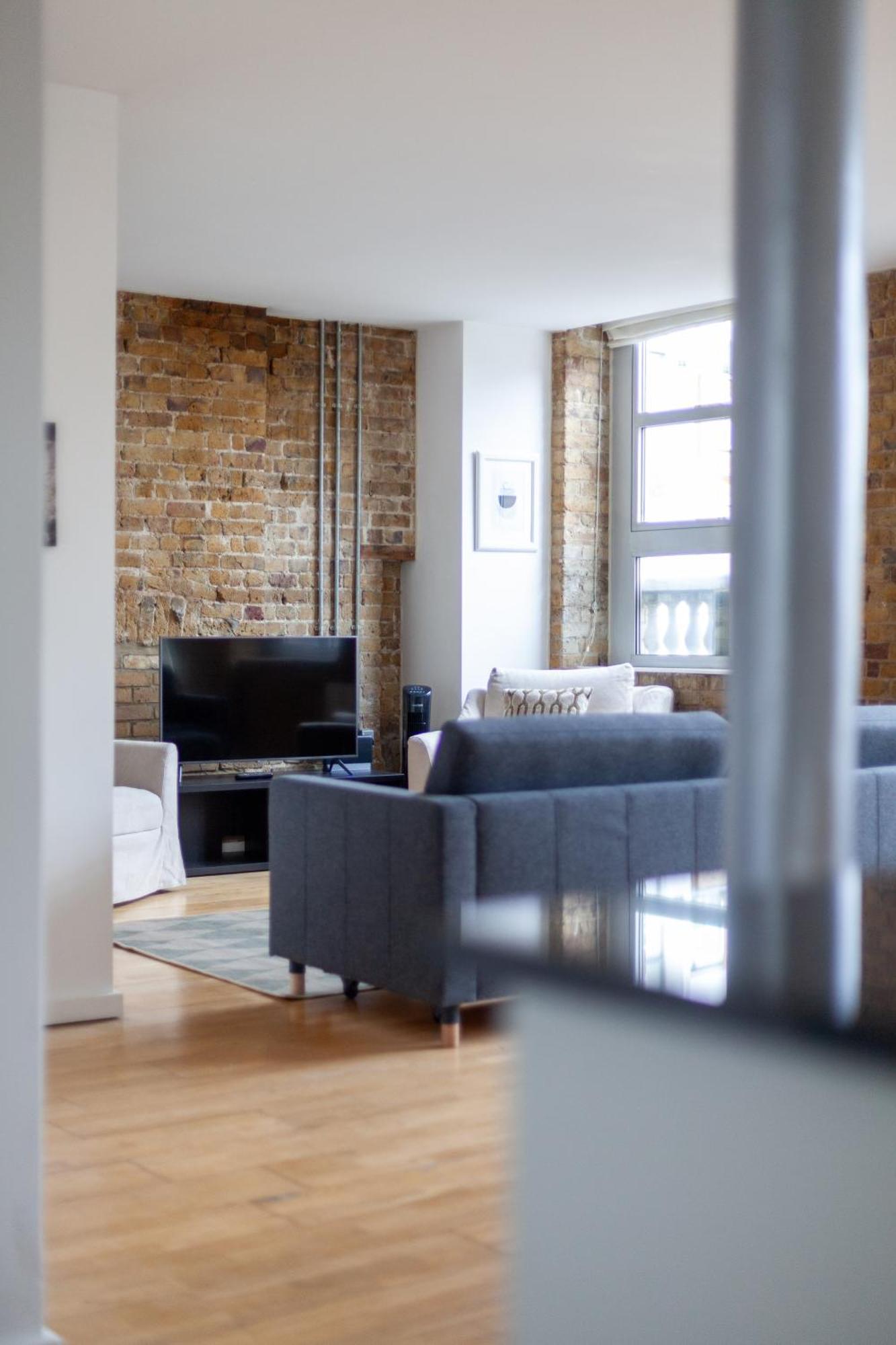 Elegance & Chic Design - 2-Bedroom Haven London Exterior photo