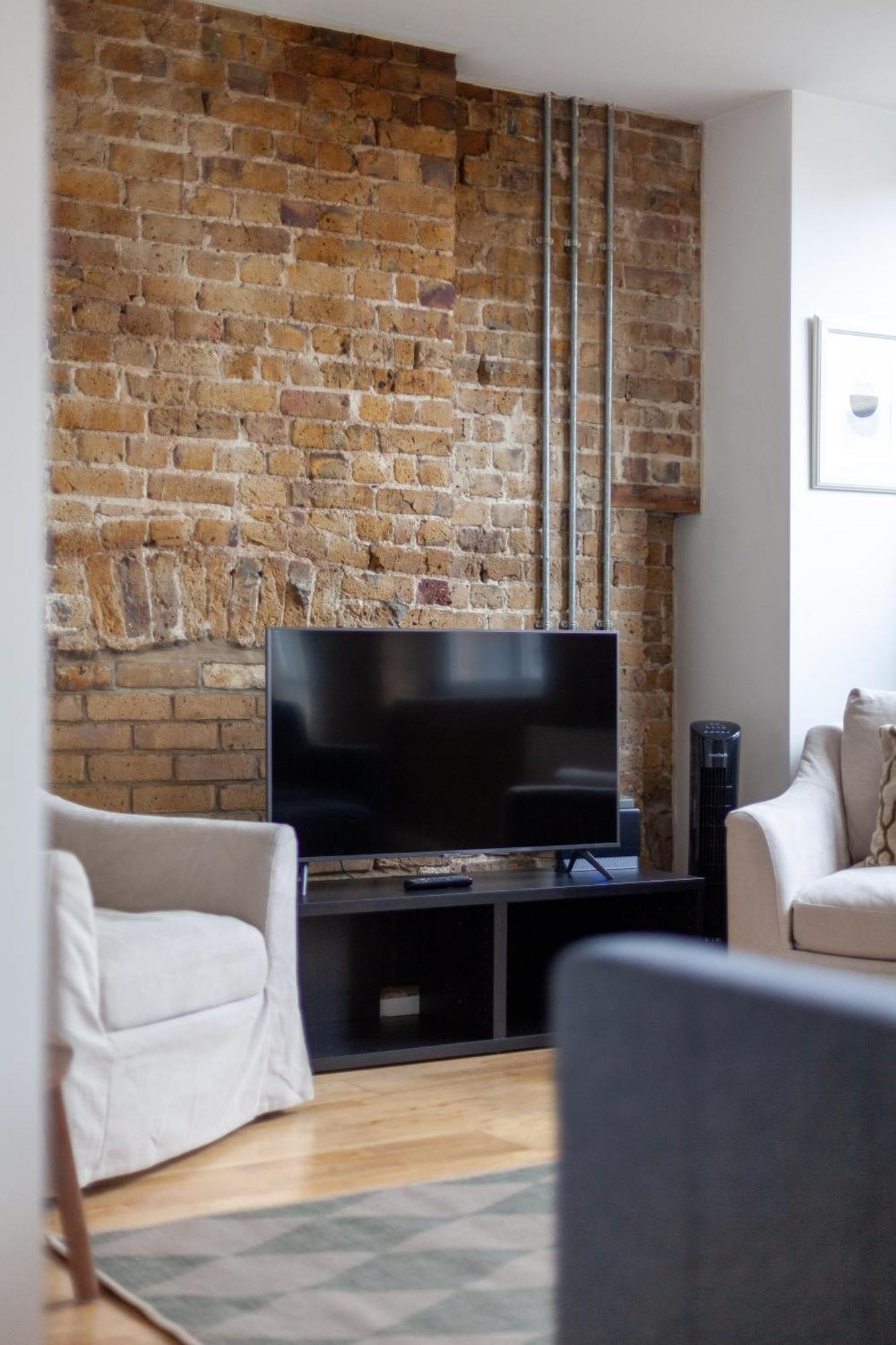 Elegance & Chic Design - 2-Bedroom Haven London Exterior photo